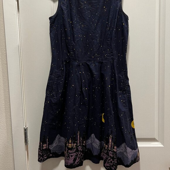 Black Friday Mini Dress Women's AU 12 Castle with Moon and Stars Dress in Navy - Picture 1 of 7